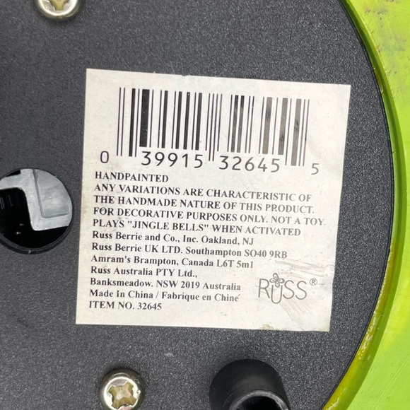 Russ Christmas 2019 Snowman,Polar Bear,and Penguin Music Box Plays Jingle Bells - Picture 6 of 7